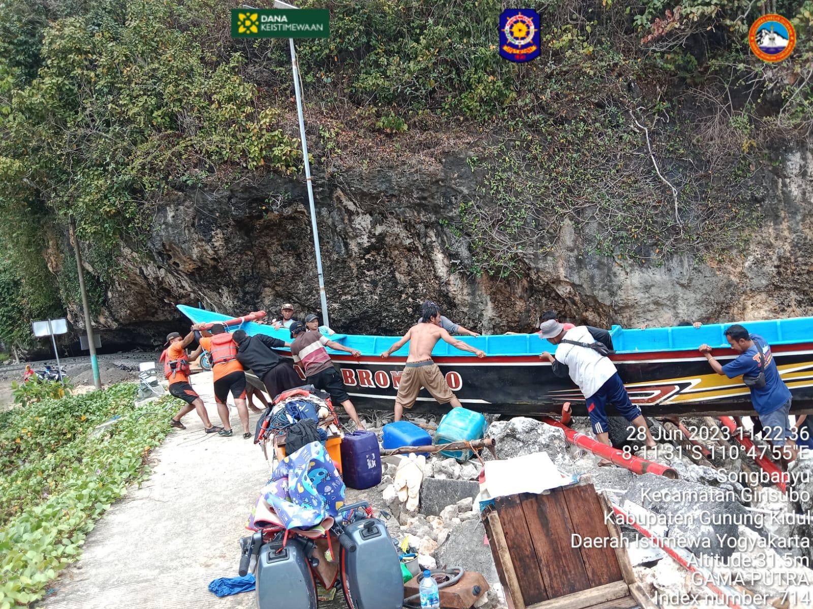 Cuaca Ekstrem, Nelayan Gunungkidul Diimbau Waspada Gelombang Tinggi