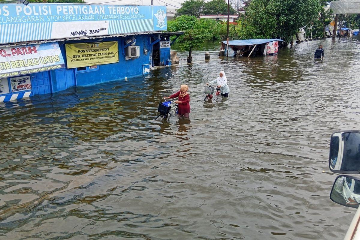 Peringatan-Dini-BMKG-Waspada-Banjir-Rob-di-Pesisir-Semarang-dan-Demak-Malam-Ini.jpg