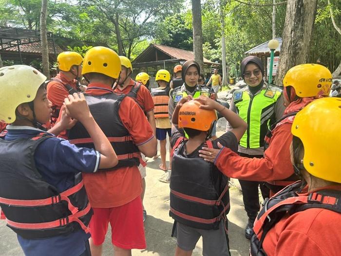 Polisi-pantau-sejumlah-obyek-wisata-di-Klaten.jpg