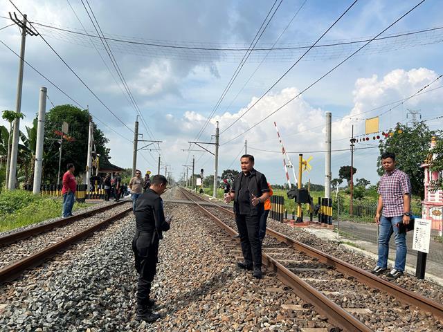 Polres-Klaten-Tingkatkan-Patroli-dan-Libatkan-Peran-Tokoh-Masyarakat-kereta-api.jpg