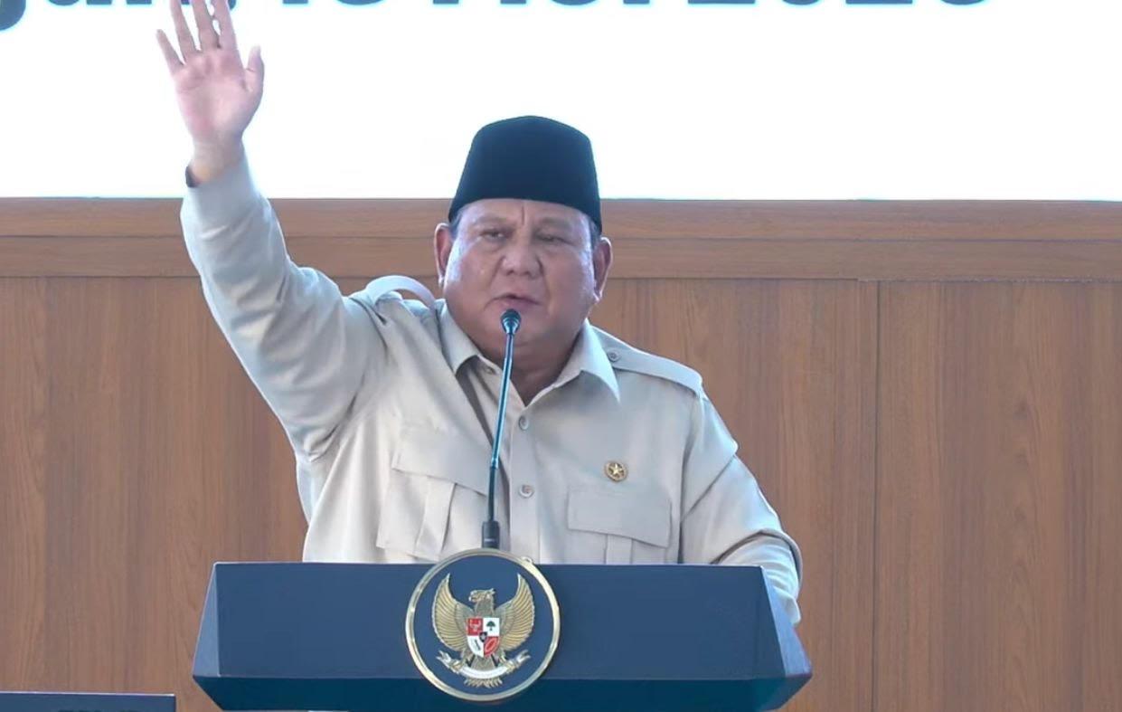 Prabowo-Cari-di-Negara-Lain-Mana-Ada-Pemerintah-Resmikan-Seribu-Koperasi-Fisik.jpg