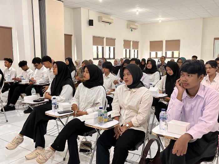 Puluhan-Remaja-Digembleng-Ilmu-Bisnis-Kuliner-Street-Food-di-Jogja-Solusi-di-Tengah-Krisis-Global.jpg