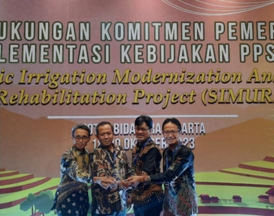 Raih-Penghargaan-KOMIR-Terfavorit-2023-Pemkab-Kebumen-Jadi-Momentum-Tingkatkan-Kinerja.jpg