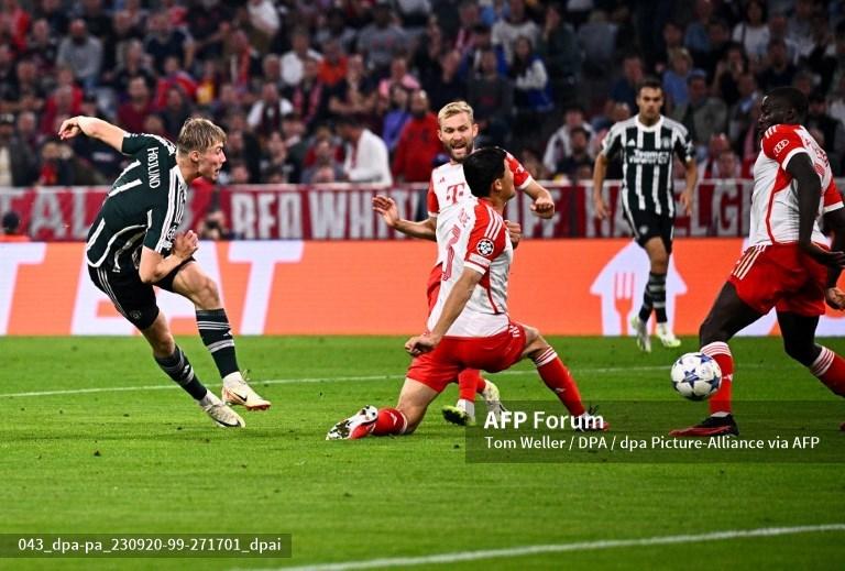 Rasmus-Höjlund-mencetak-gol-di-Liga-Champions-antara-Bayern-Munchen-vs-Manchester.jpg