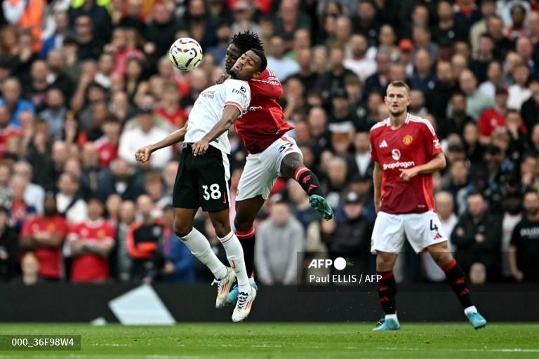 Ryan-Gravenberch-vs-Kobbie-Mainoo-di-Liga-Inggris-Manchester-United-vs-Liverpool.jpg