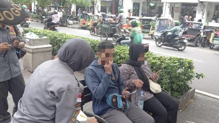Nekat Merokok di Malioboro Siap-siap Disidang! Satpol PP Gelar Operasi Yustisi Sebulan Sekali - Tribunjogja.com