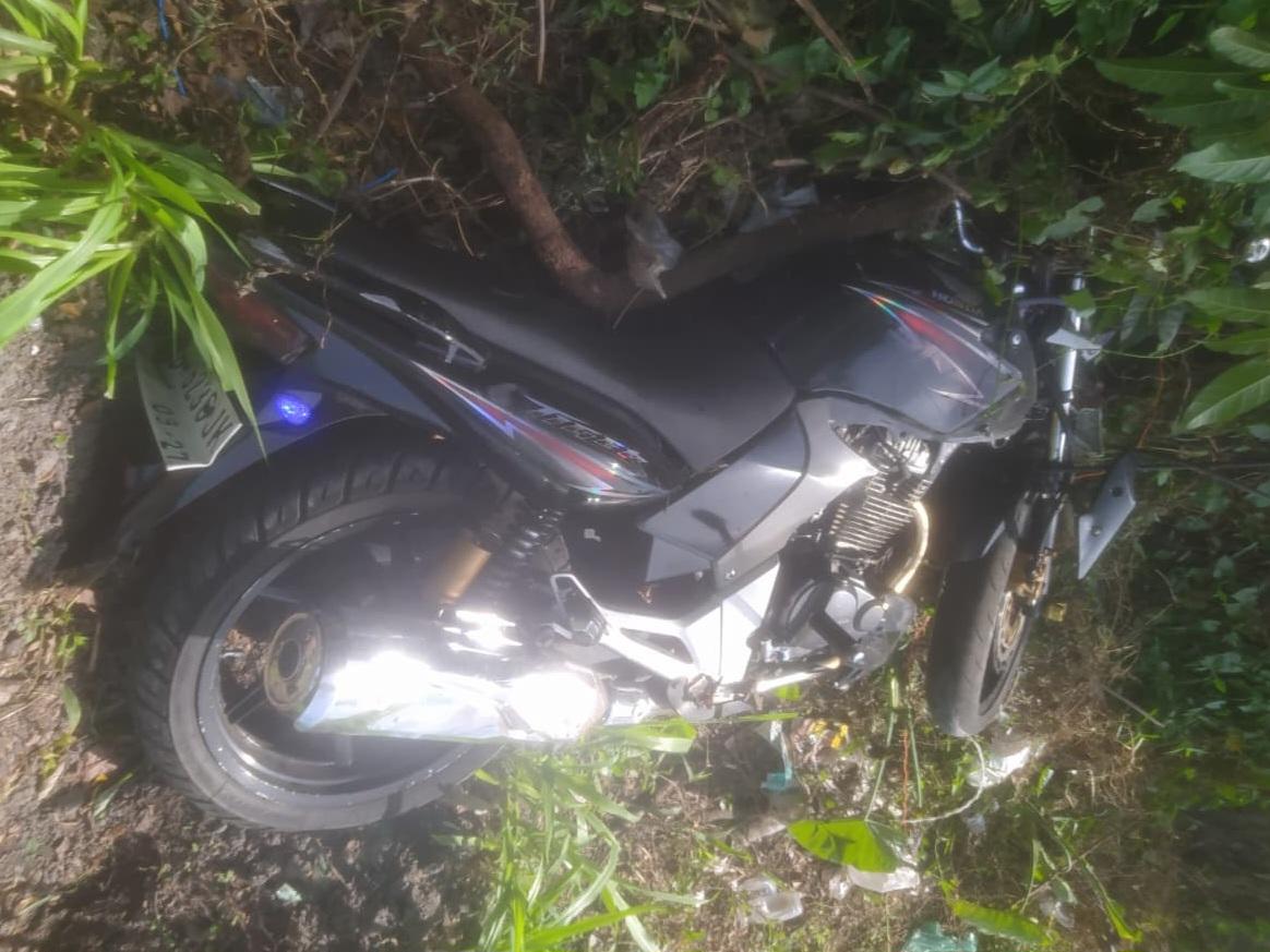 Satu-unit-sepeda-motor-milik-pelajar-asal-Banguntapan-Bantul-terjatuh-di-sawah-2552026.jpg