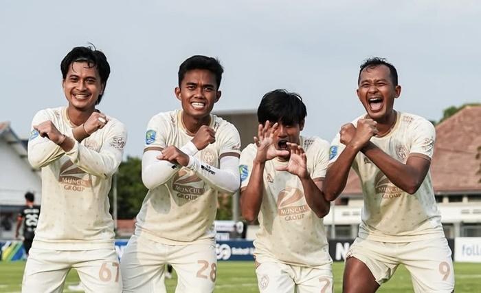 Selebrasi-Persiba-Bantul-usai-menang-dari-Perseden.jpg