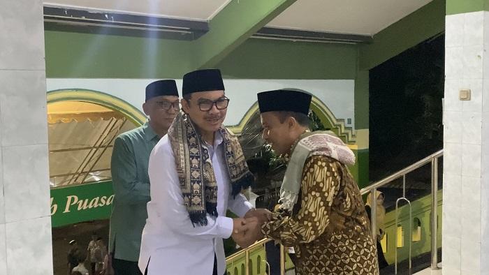Selepas-Retret-Kepala-Daerah-Hasto-Wardoyo-Ikut-Tarawih-Perdana-di-Balai-Kota-Yogya.jpg