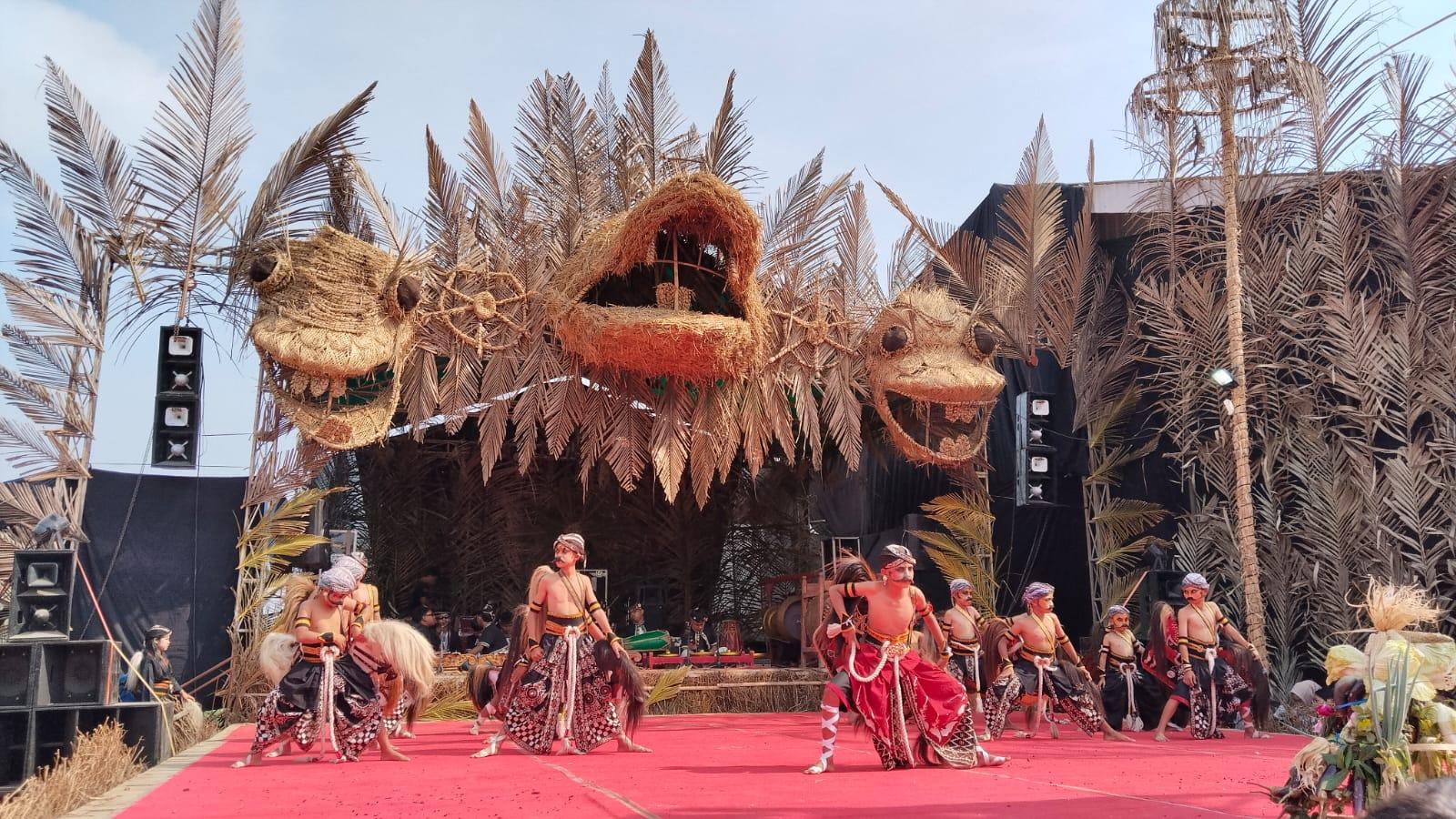 Seperempat Abad Tanpa Sponsor, Festival Lima Gunung Tetap Menyala dari Kekuatan Warga Desa - Tribunjogja.com