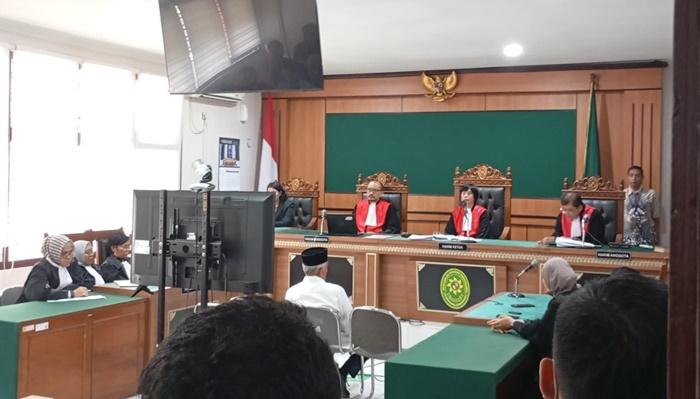 Sidang-putusan-sela-dengan-terdakwa-Sri-Purnomo.jpg