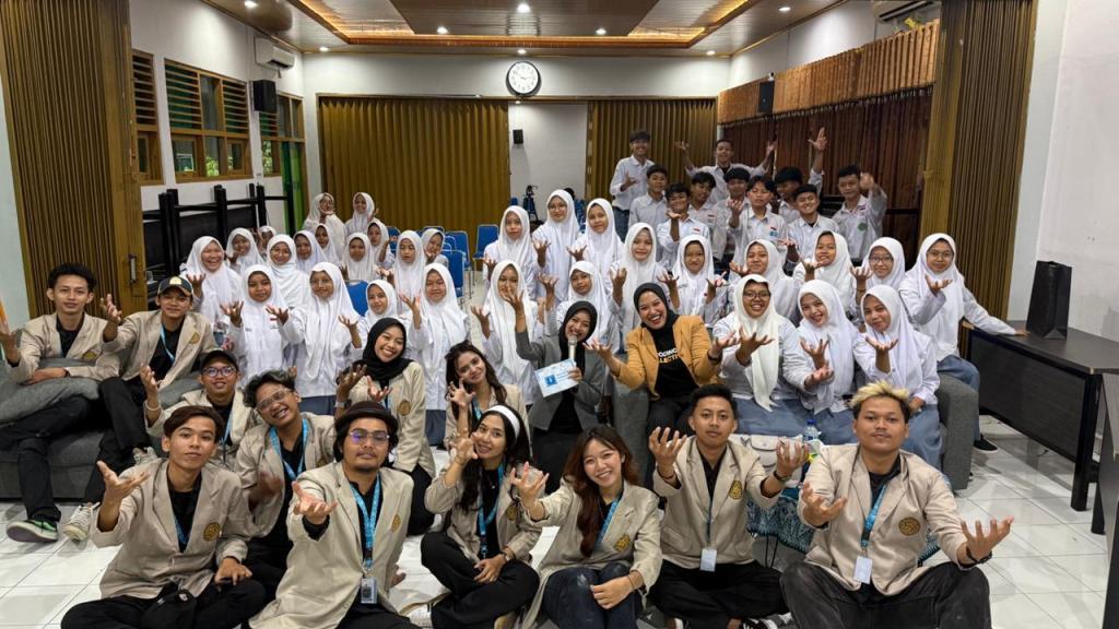 Siswa-MAN-3-Bantul-Antusias-Ikuti-Seminar-dan-Pelatihan-Public-Speaking-Voice-Volution.jpg