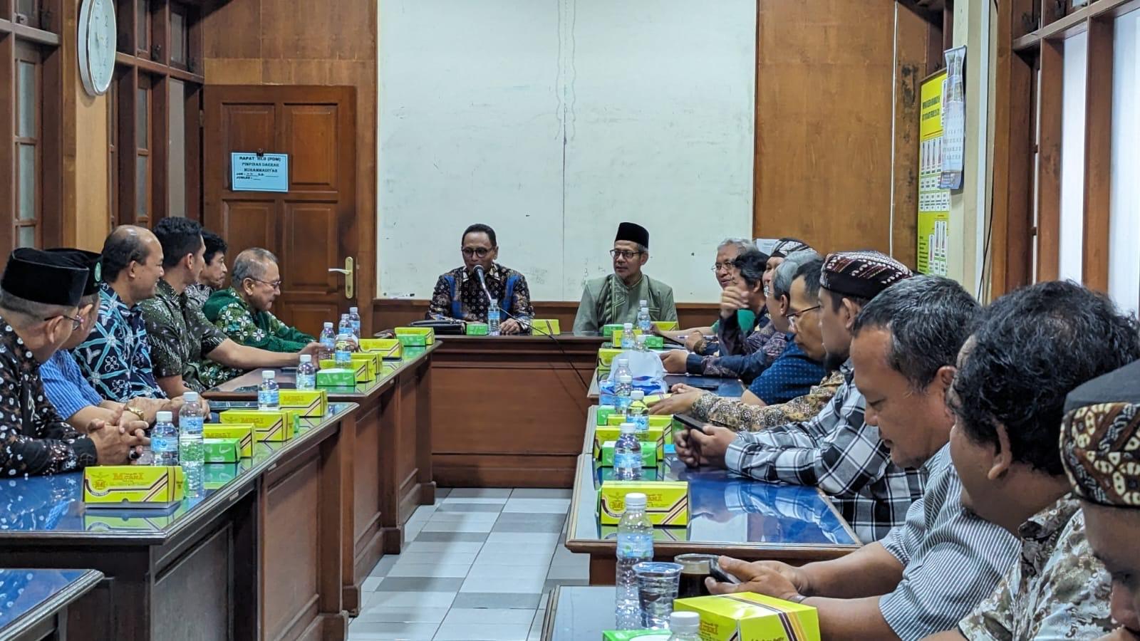Sowan-ke-Muhammadiyah-Kota-Yogya-Bendum-PAN-Totok-Daryanto-Dapat-Sambutan-Hangat.jpg