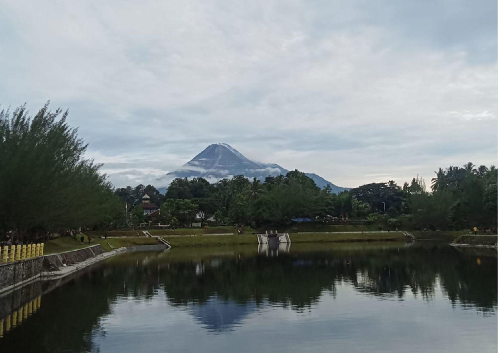 Suasana-Embung-Kaliaji-Pagi-Hari.jpg