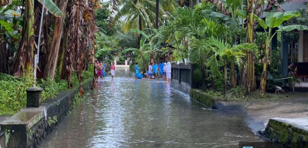 Sungai-Dengkeng-Meluap-6-Desa-di-Bayat-Klaten-Terendam-Banjir.jpg