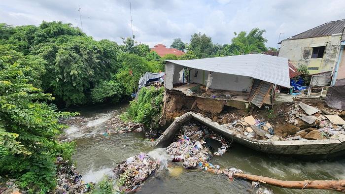 Talut-Sungai-Buntung-Ambrol-BBWSO-dan-Pemkot-Yogya-Siapkan-Langkah-Darurat.jpg