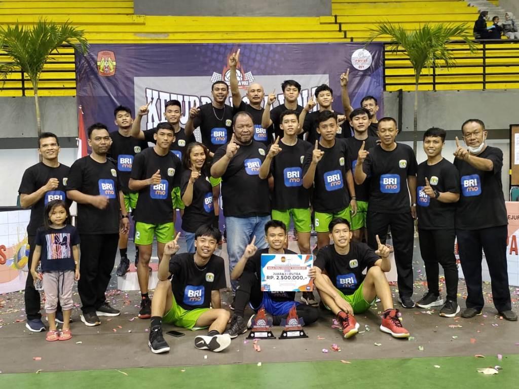 Tim-Voli-Putra-Yuso-Yogyakarta-Kampiun-Kejurda-Voli-Junior-2022-DIY.jpg