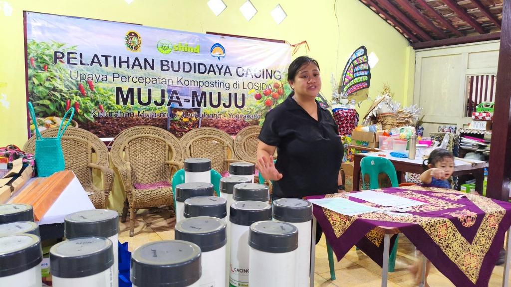 UAJY Hadirkan Solusi Nyata di Muja Muju dengan Inovasi Sampah Berbasis Komunitas