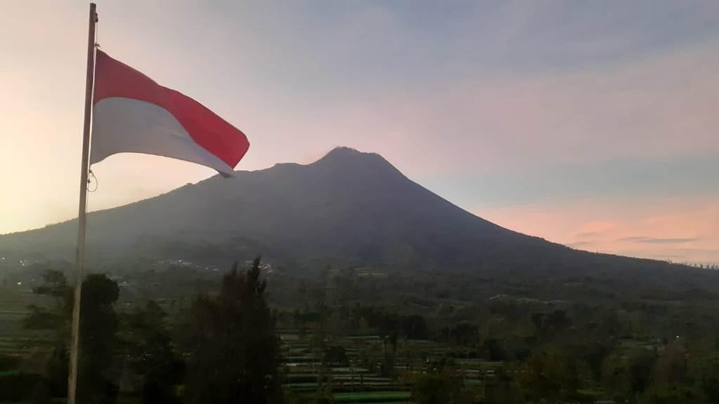 Update-Gunung-Merapi-11-Mei-2023-Tercatat-4-Kali-Guguran-Lava-Pijar-ke-Barat-Daya.jpg