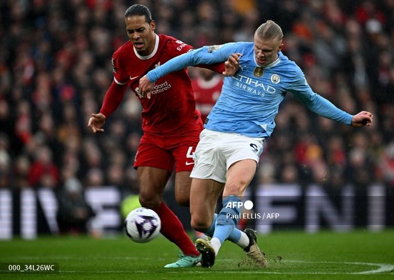 Virgil-van-Dijk-vs-Erling-Haaland-di-Liga-Inggris-antara-Liverpool-vs-Manchester-City-di-Anfield.jpg
