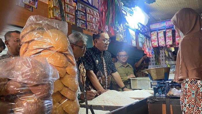 Wawan-Harmawan-tinjau-Pasar-Beringharjo-9122025.jpg