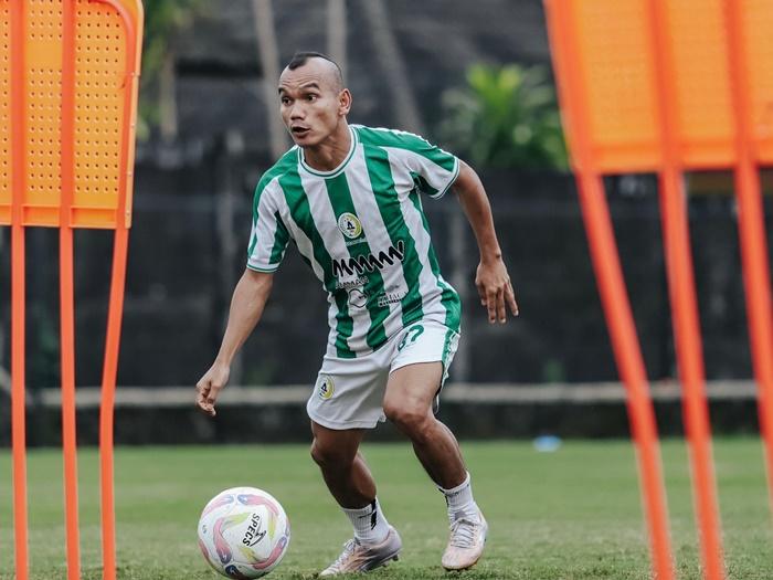 Winger-PSS-Sleman-Riko-Simanjuntak-saat-latihan.jpg