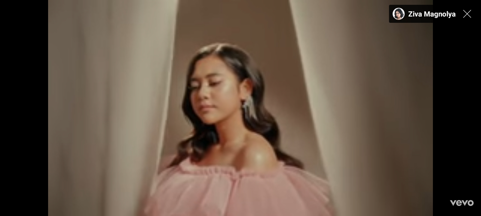 Ziva-Magnolya-YouTube.jpg
