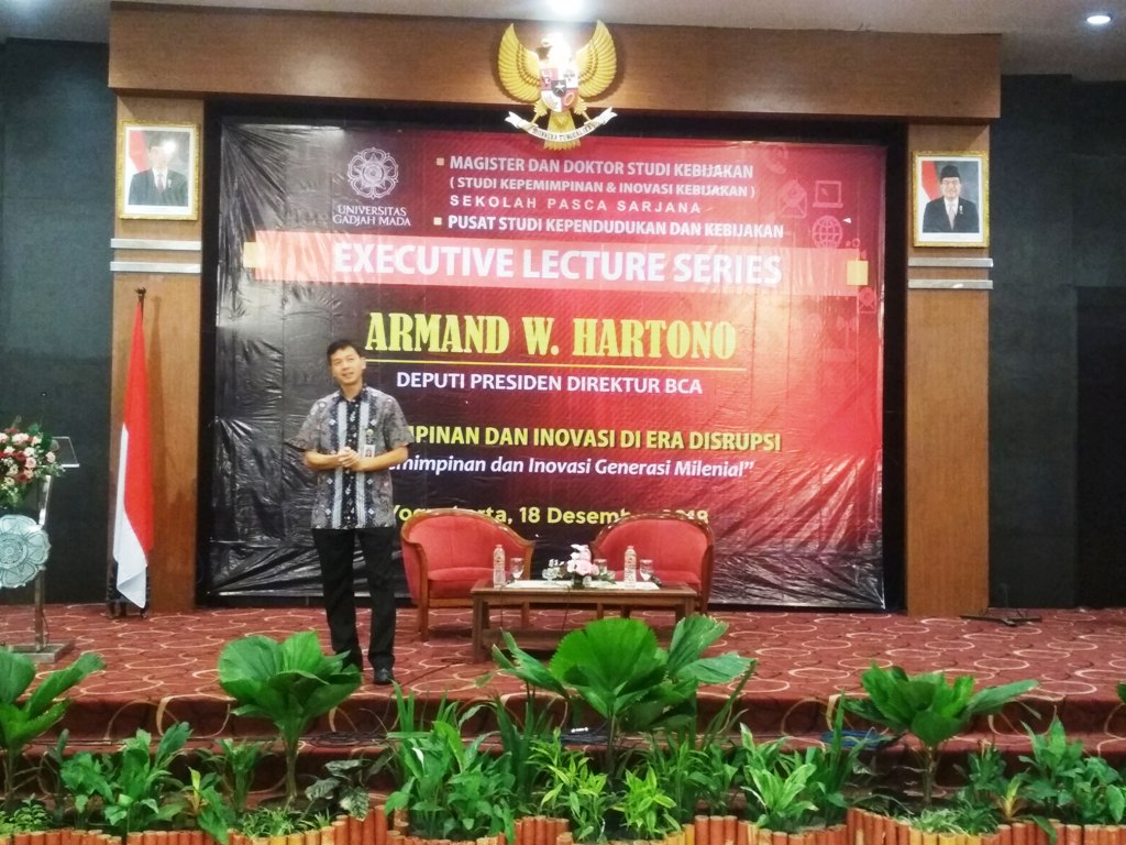 armand-hartono-saat-menjelaskan-pemaparannya-dalam-executive-lecture-series-2018.jpg