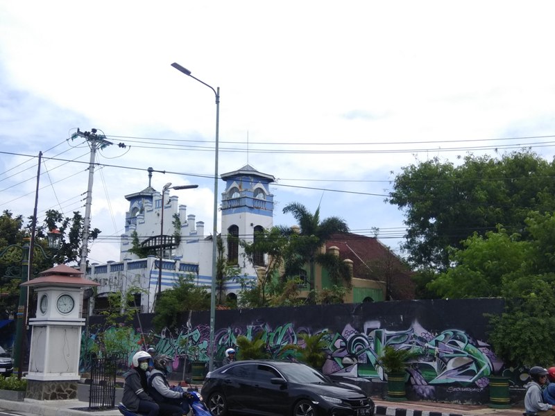 atap-bangunan-bekas-hotel-tugu-roboh-sudah-lama-tidak-dirawat-pemiliknya.jpg