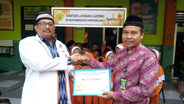 bantu-korban-gempa-lombok-sd-muhammadiyah-wirobrajan-3-galang-dana-untuk-gempa-lombok_20180810_162551.jpg