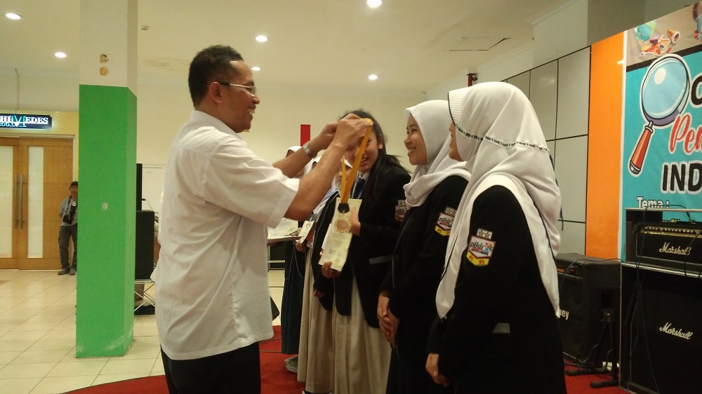 borong-penghargaan-riset-internasional-smpn-5-yogya-ditetapkan-sebagai-sekolah-riset.jpg