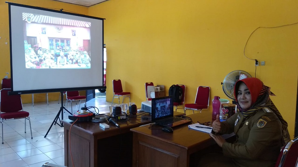 bupati-klaten-terima-laporan-penanganan-covid-19-di-tiap-kecamatan-lewat-vicon.jpg