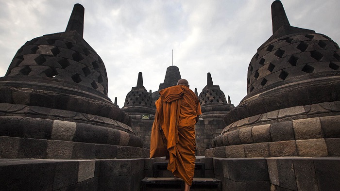 Perayaan Waisak 2021 Tidak Harus ke Candi Sewu dan Borobudur, Bisa ke Vihara Terdekat