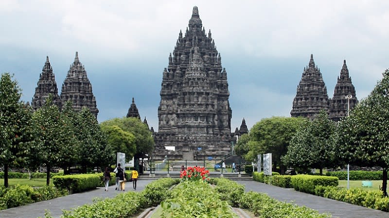 candi-prambanan-pernah-menjadi-lokasi-syuting-idol-korea-selatan.jpg