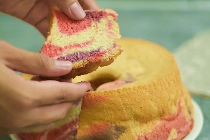 Resep Chiffon Cake Marble Warna Pastel yang Lezat dan Lembut