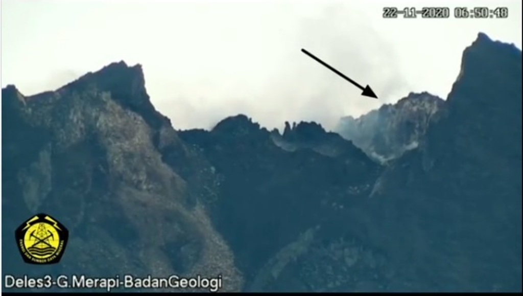 Video Detik-detik Tebing Lava Tahun 1954 Jatuh ke Kawah Gunung Merapi