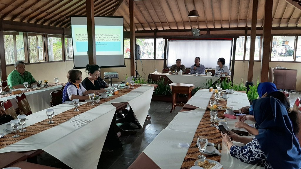 diskusi-pengembangan-destinasi-wisata-super-prioritas-borobudur.jpg