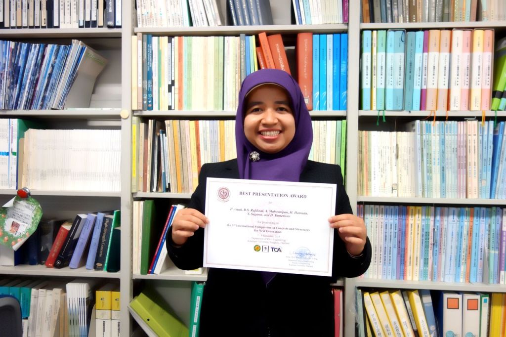 dosen-muda-umy-berjaya-di-simposium-internasional-thailand-melalui-presentasinya_20181002_184859.jpg