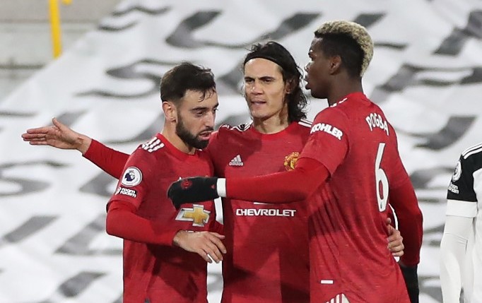 edinson-cavani-paul-pogba-dan-bruno-fernandes-di-liga-inggris-fulham-vs-manchester-united.jpg