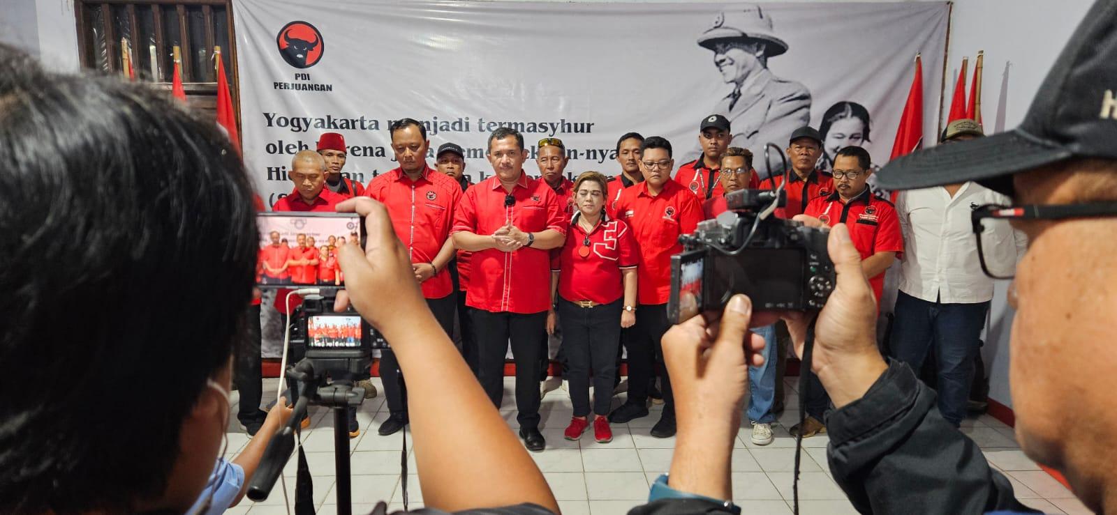 Api Nan Tak Kunjung Padam, Banteng Jogja Doakan Perjuangan Sekjen PDIP Hasto Kristiyanto