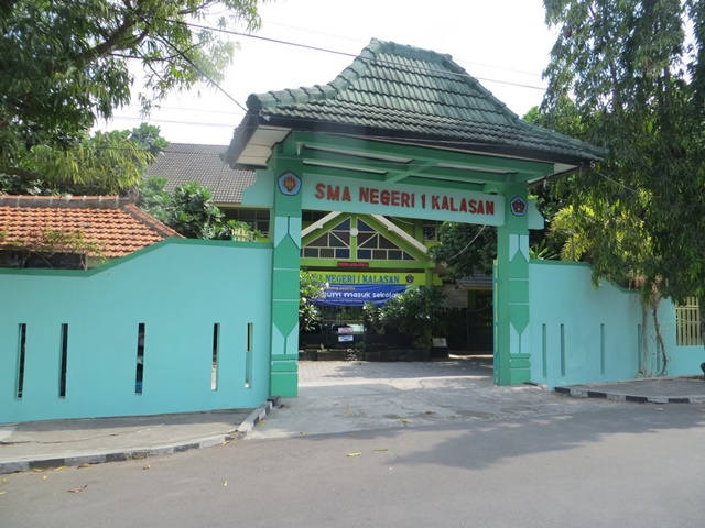 gedung-sma-negeri-1-kalasan.jpg