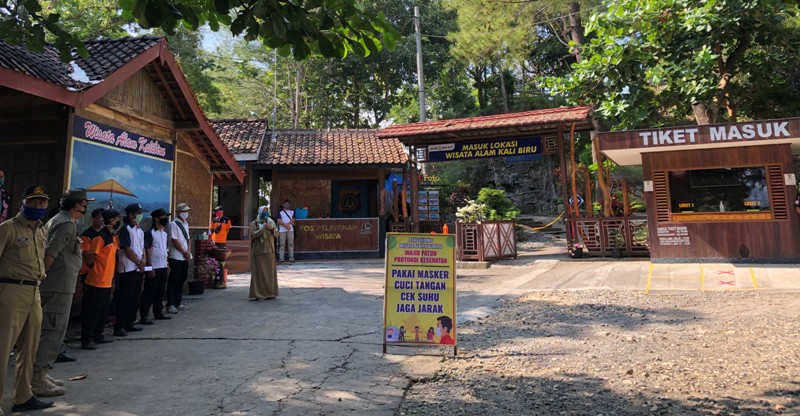 gelar-simulasi-penerapan-protokol-kesehatan-obyek-wisata-kalibiru-siap-sambut-era-new-normal.jpg
