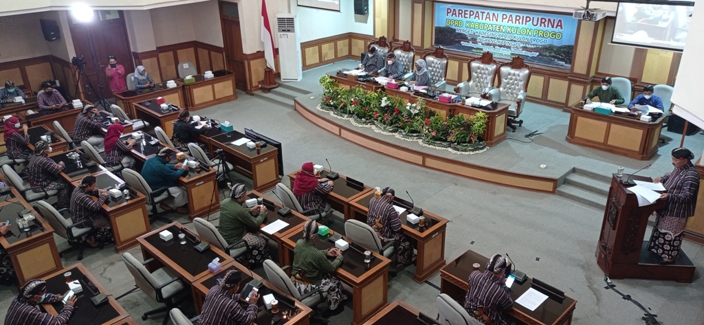 hut-ke-70-kabupaten-kulon-progo-legislatif-minta-pemkab-tekan-angka-kemiskinan.jpg