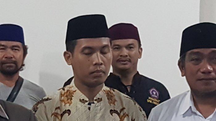 imam-mahdi-abal-abal-di-depok-ngaku-salah-dan-janji-tutup-perkumpulan-selamanya.jpg
