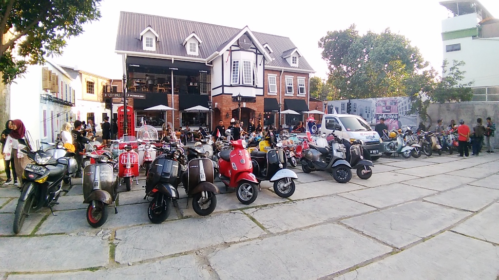 indonesia-scooter-festival_20170917_185200.jpg