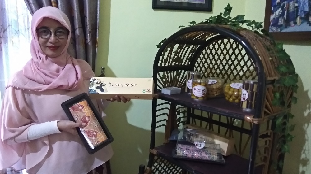 ingin-lestarikan-budaya-mr-one-cake-and-cookies-kreasikan-roti-bermotif-batik.jpg