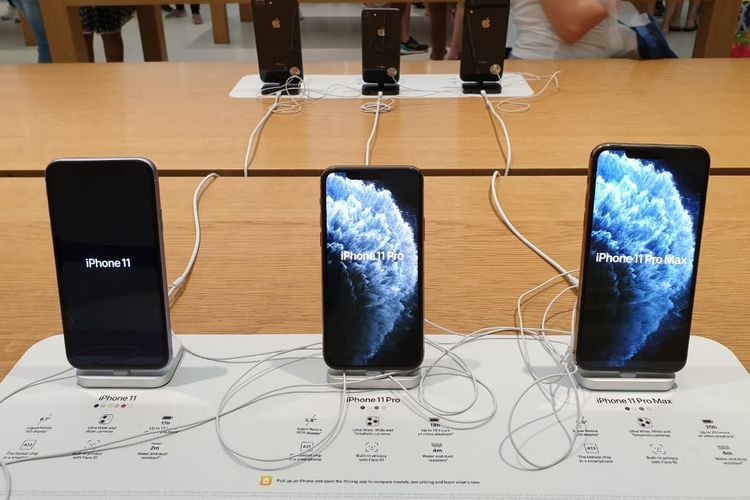 iphone-11-series-yang-terpajang-di-salah-satu-apple-store-di-singapura.jpg
