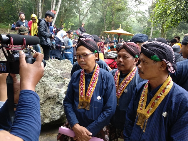 juru-kunci-merapi-mas-asih_20180417_200640.jpg