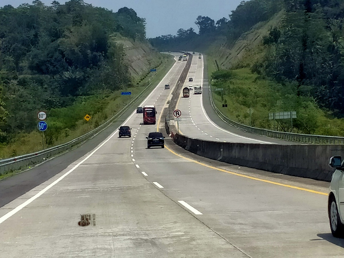 Tilang Elektronik di Jalan Tol Per 1 April 2022, Ngebut di Atas 120 Km/jam Bakal dapat 'Surat Cinta'