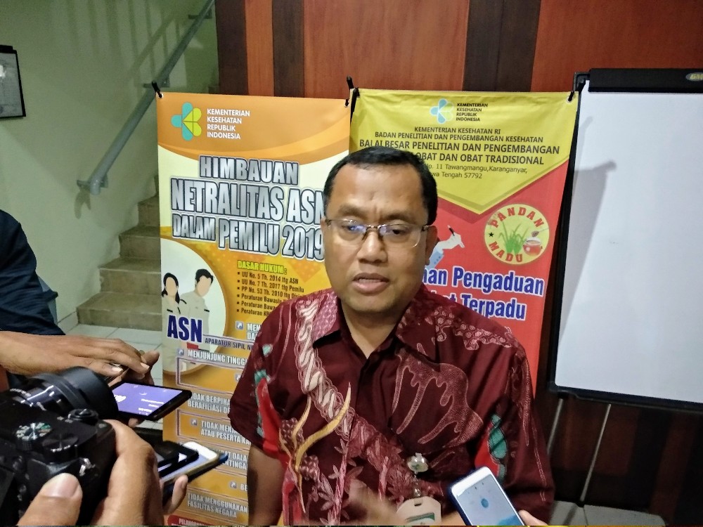 kepala-balai-besar-litbang-tanaman-obat-dan-obat-tradisional-b2p2toot-tawangmangu-akhmad-saikhu.jpg